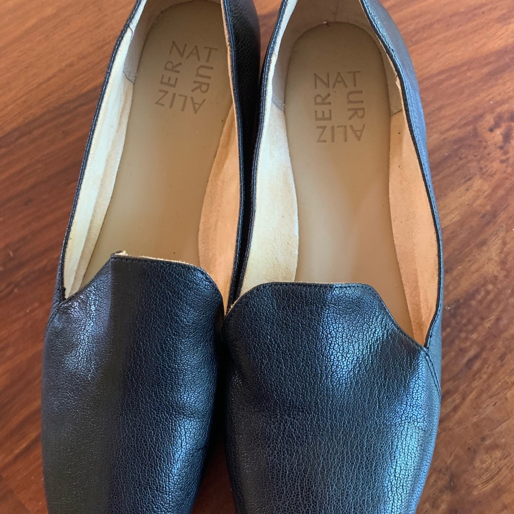 Naturalizer Black flats